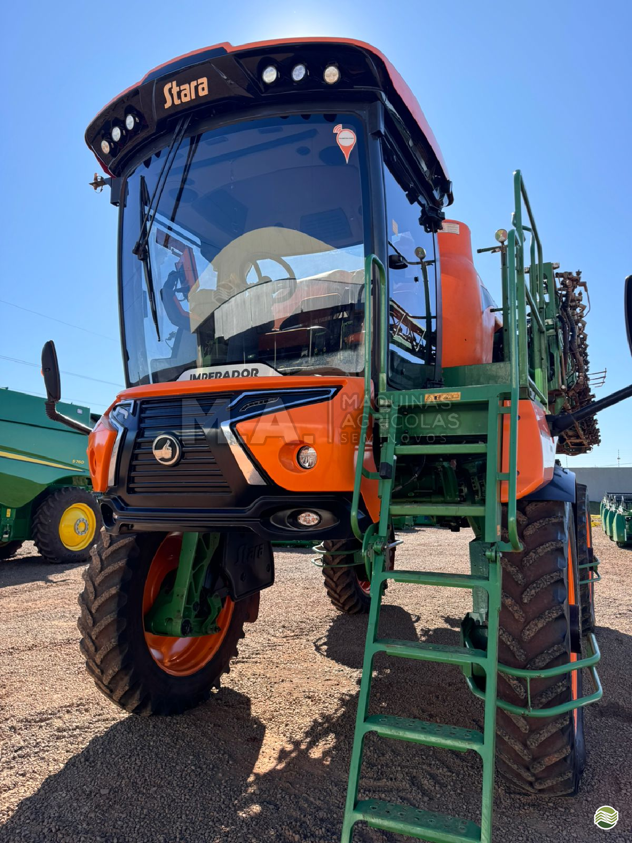 PULVERIZADOR STARA IMPERADOR 4000 Tração 4x4 M.A. Máquinas Agrícolas - Ubiratã UBIRATA PARANÁ PR